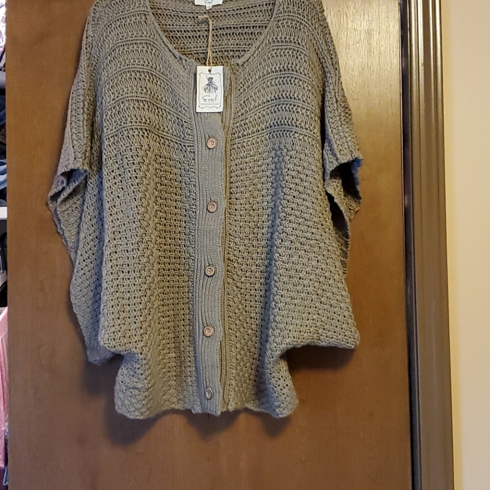 Easel L Shirt
